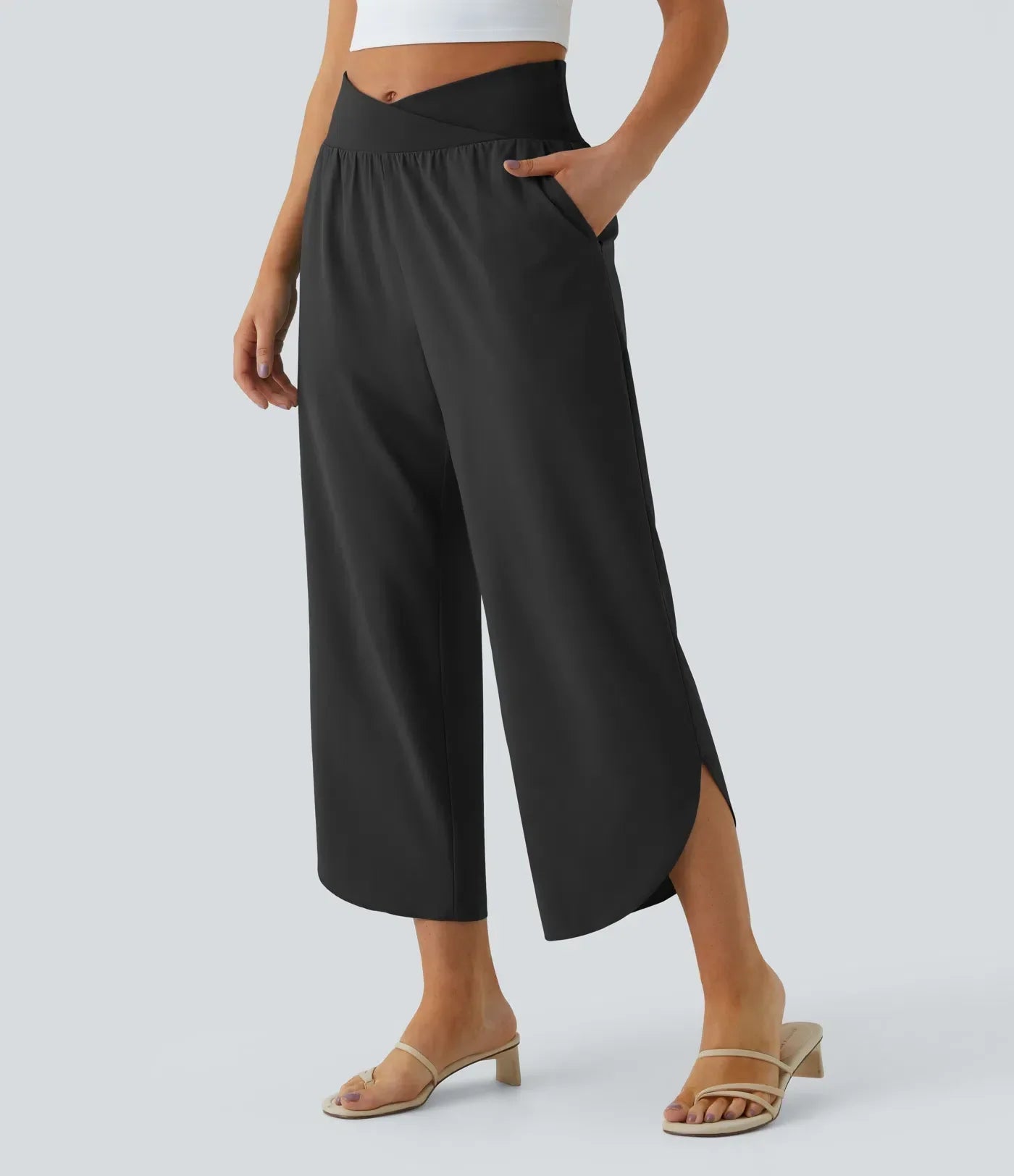Breezeful™ - Pantalon croisé plissé taille haute et poches latérales